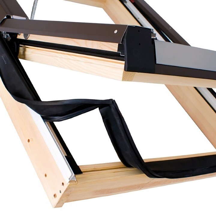 Ventana para tejado pivotante eléctrica ROTO R45 RotoTronic 9