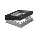 Ventana para cubierta plana FAKRO TIPO Z P2 con toldillo AMZ/Z 4