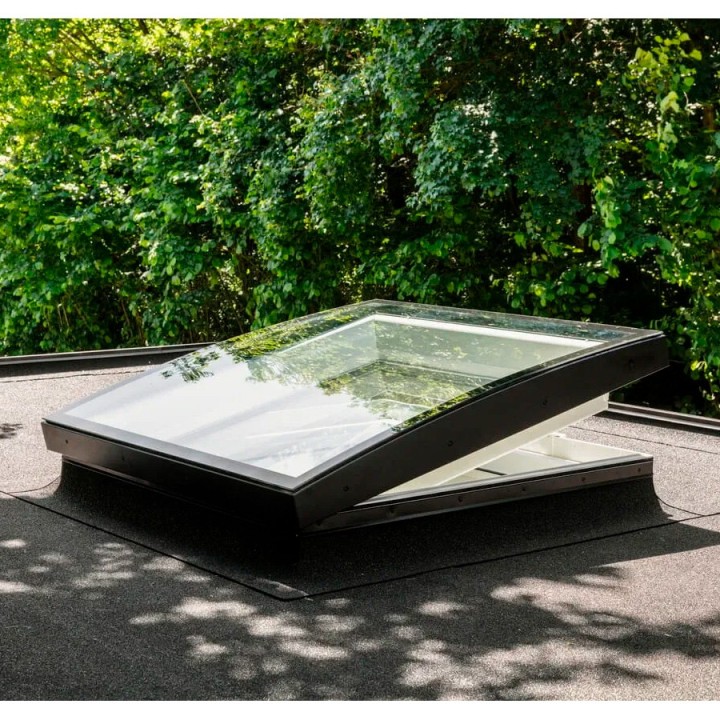 Ventana para cubierta plana VELUX DESIGN cúpula vidrio curva 3