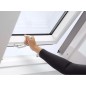 Ventana para tejado proyectante VELUX GPL pintada blanco Ventana para tejado proyectante VELUX GPL pintada blanco